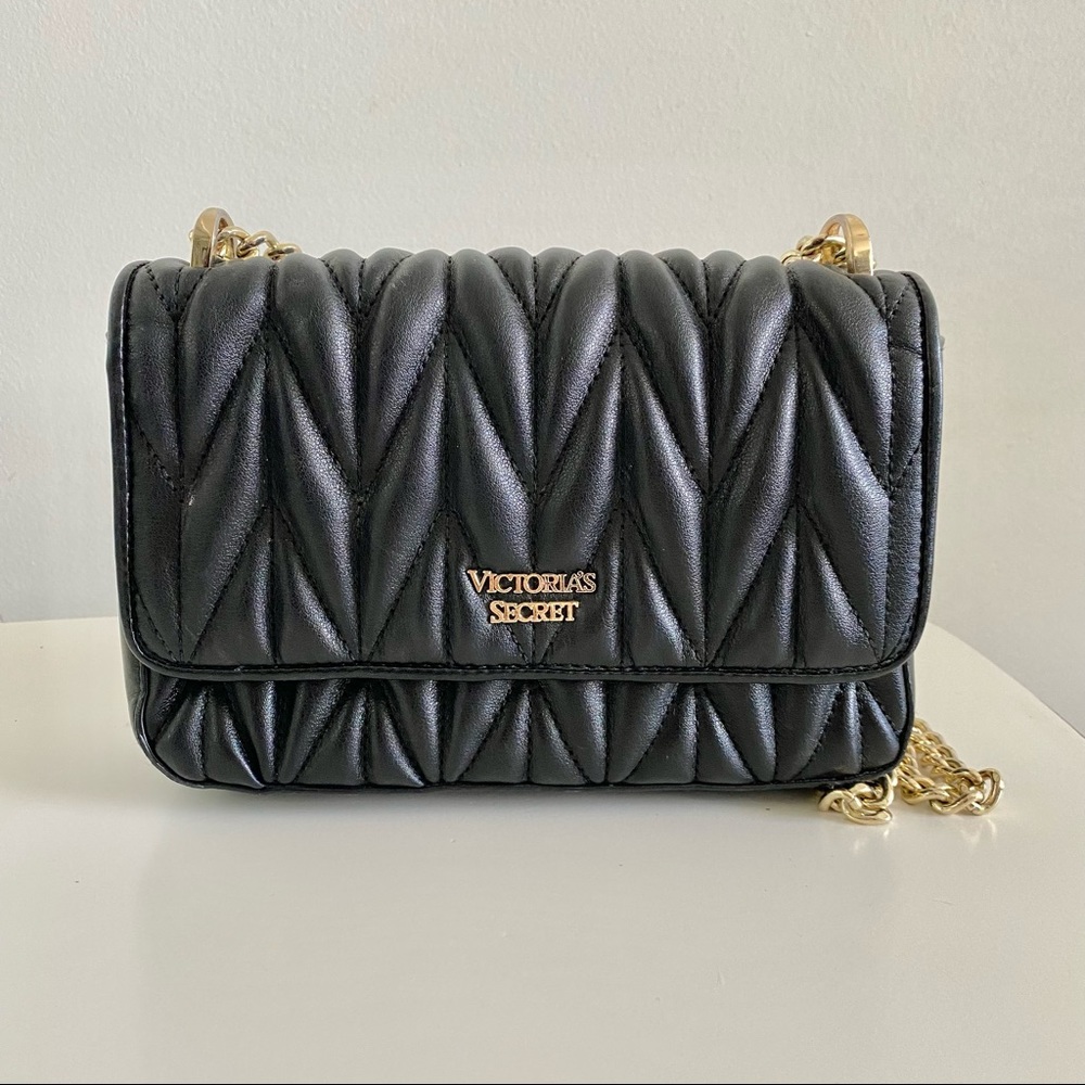 Victoria Secret Crossbody Chain Purse